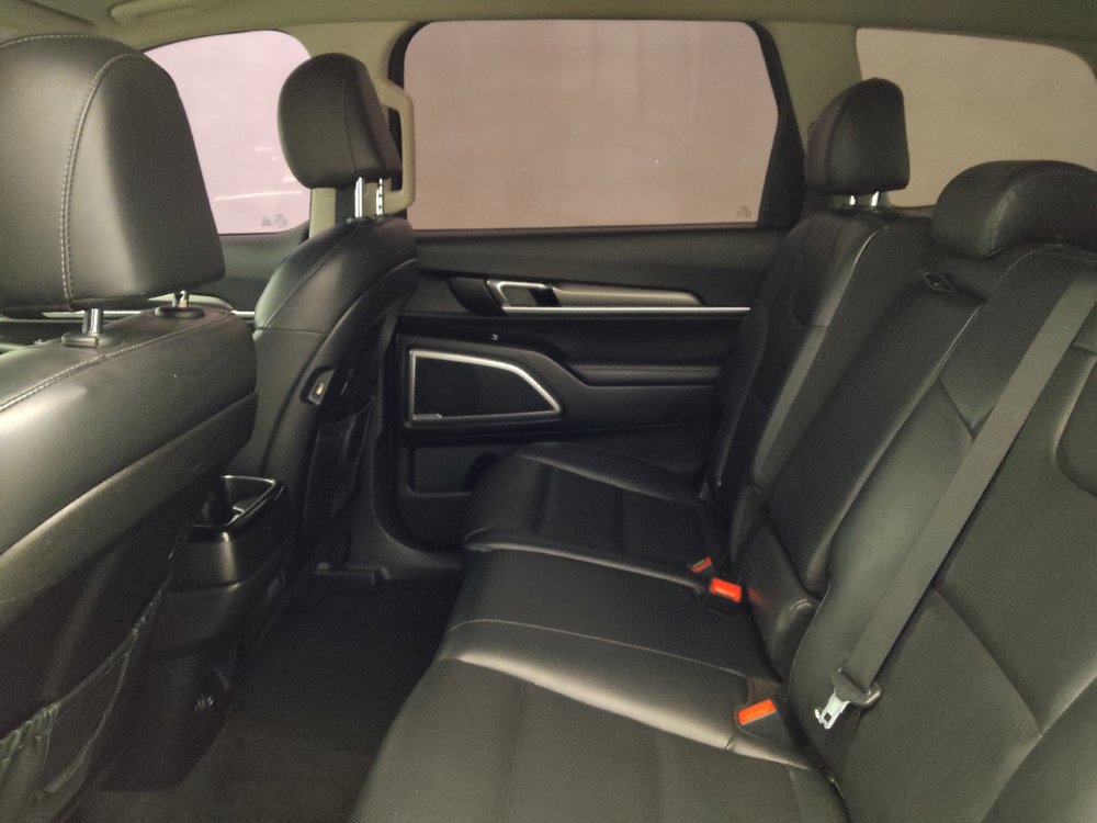 Used 2022 Kia Telluride LX AWD/4WD image 18