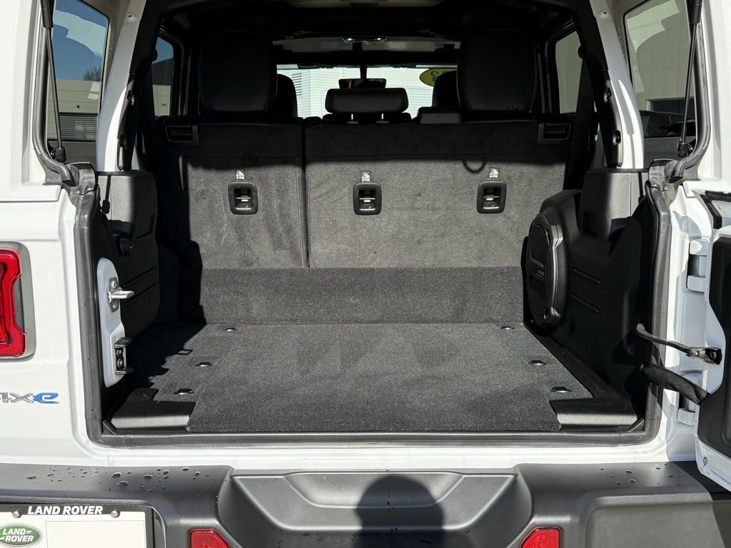 Used 2023 Jeep Wrangler Unlimited Sahara image 36