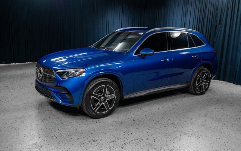 Certified 2026 Mercedes-Benz GLC 300 image 1