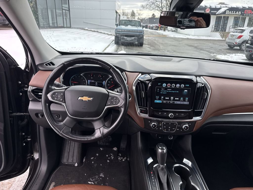 Certified 2018 Chevrolet Traverse High Country image 21