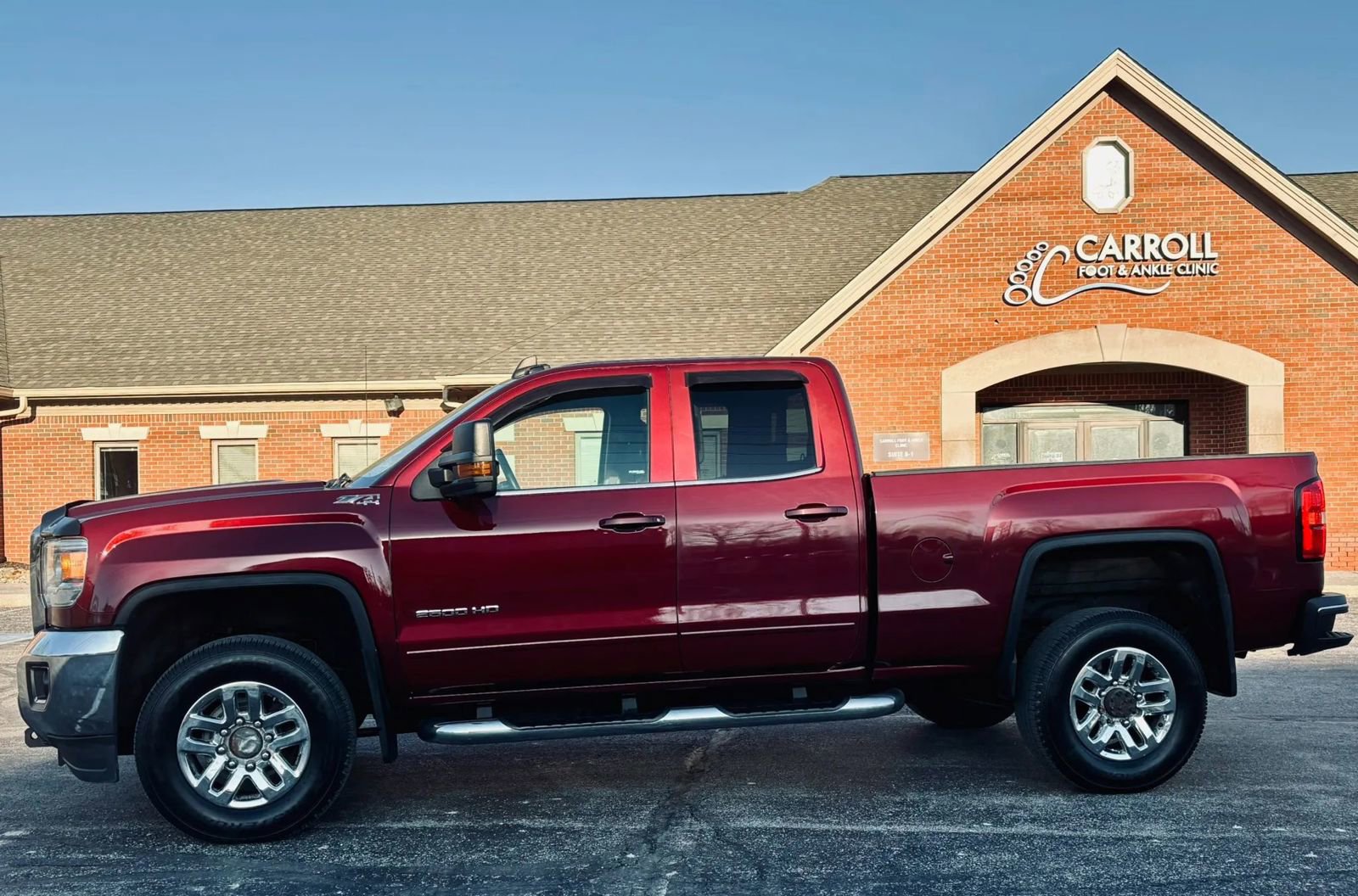 Used 2015 GMC Sierra 2500 SLE w/ SLE Preferred Package image 7
