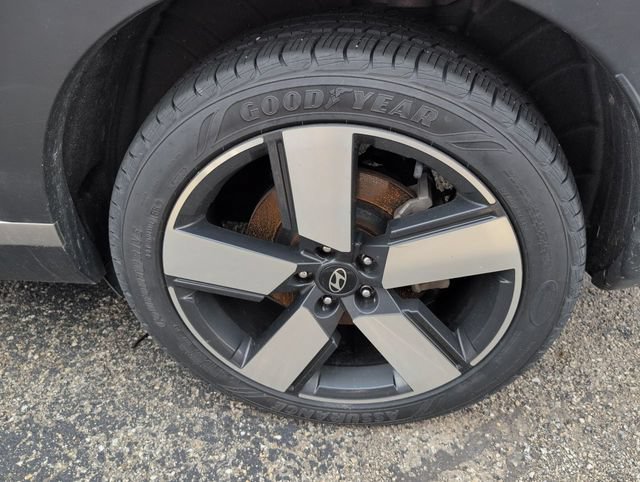Used 2025 Hyundai Santa Fe Limited AWD/4WD image 6