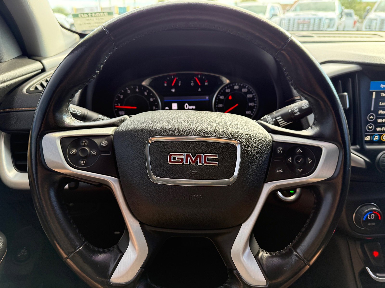 Used 2021 GMC Terrain SLE w/ Driver Convenience Package image 24