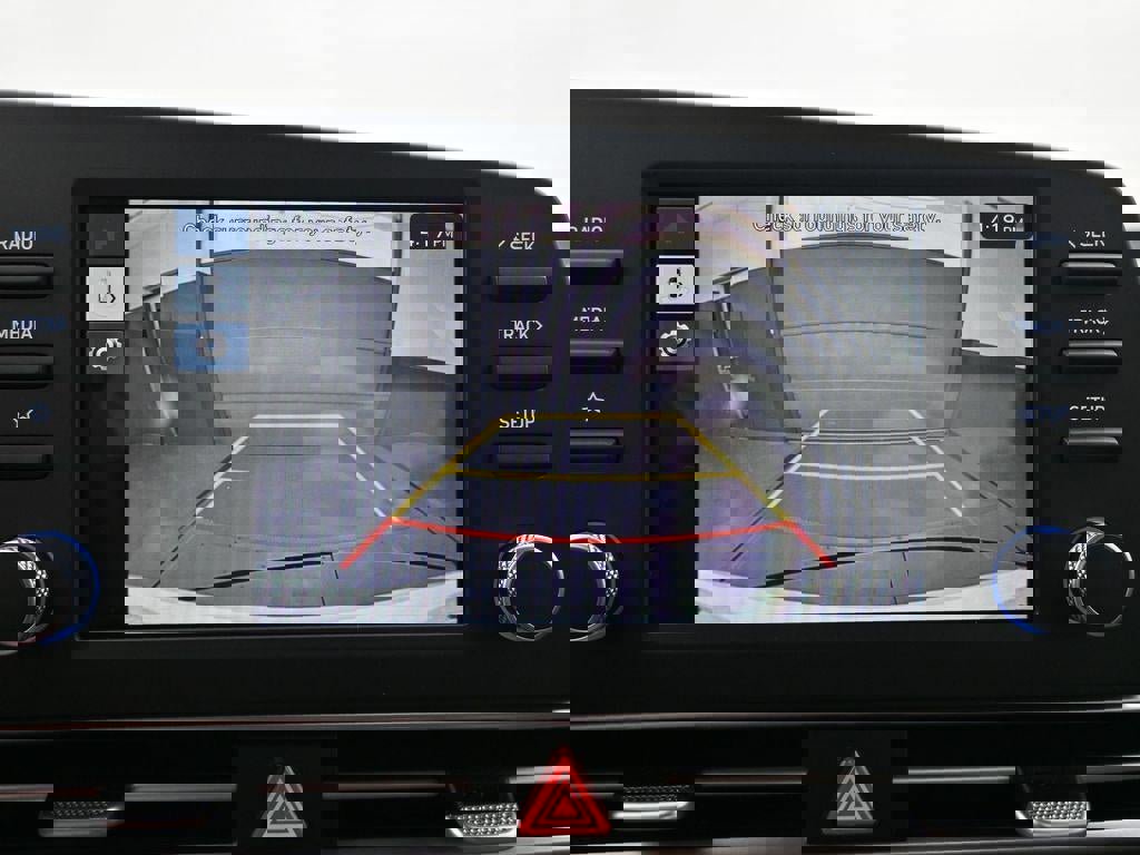 New 2025 Hyundai Elantra Sport image 17