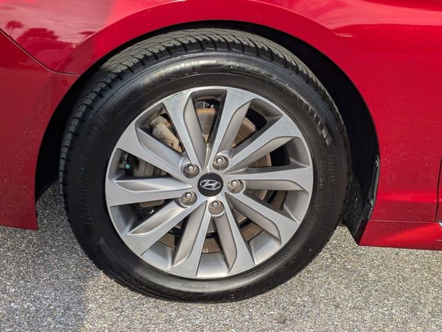 Used 2015 Hyundai Sonata Sport w/ Option Group 03 image 4