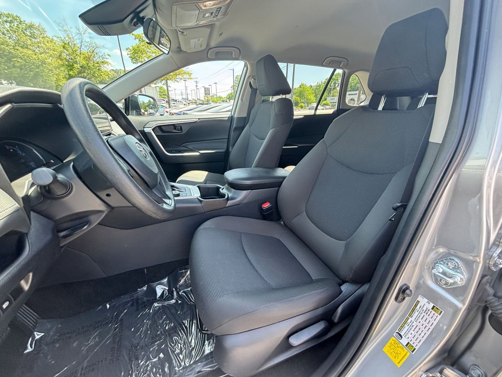Used 2025 Toyota RAV4 LE AWD/4WD image 36