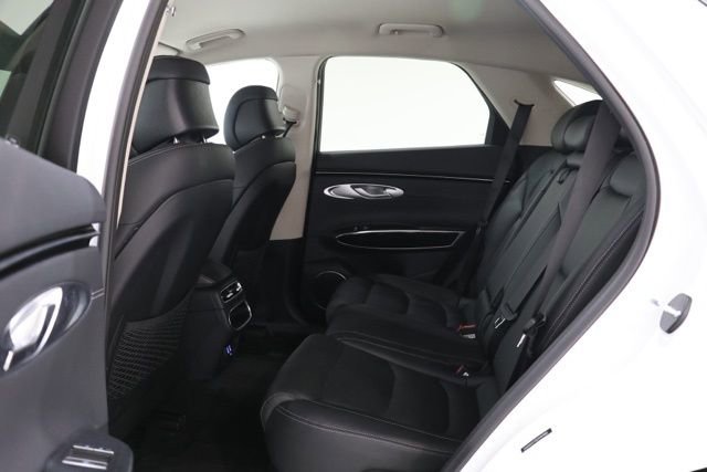 Used 2025 Genesis GV70 2.5T AWD/4WD image 27