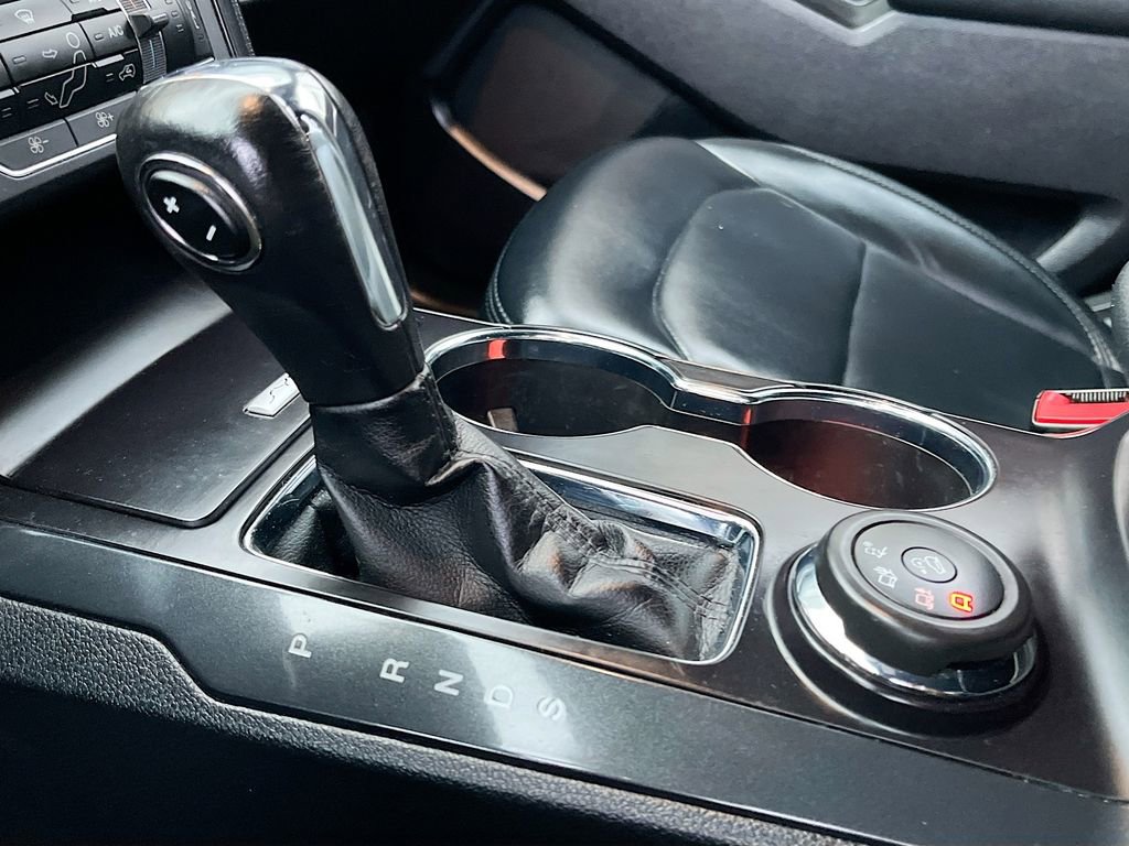 Used 2019 Ford Explorer XLT w/ Equipment Group 202A image 17