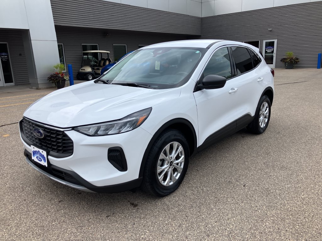 Used 2023 Ford Escape Active AWD/4WD image 3