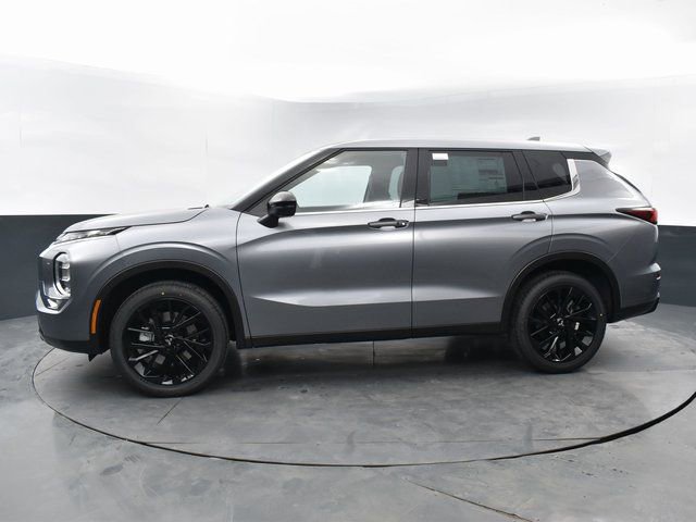 Used 2023 Mitsubishi Outlander SE Black Edition AWD/4WD image 4