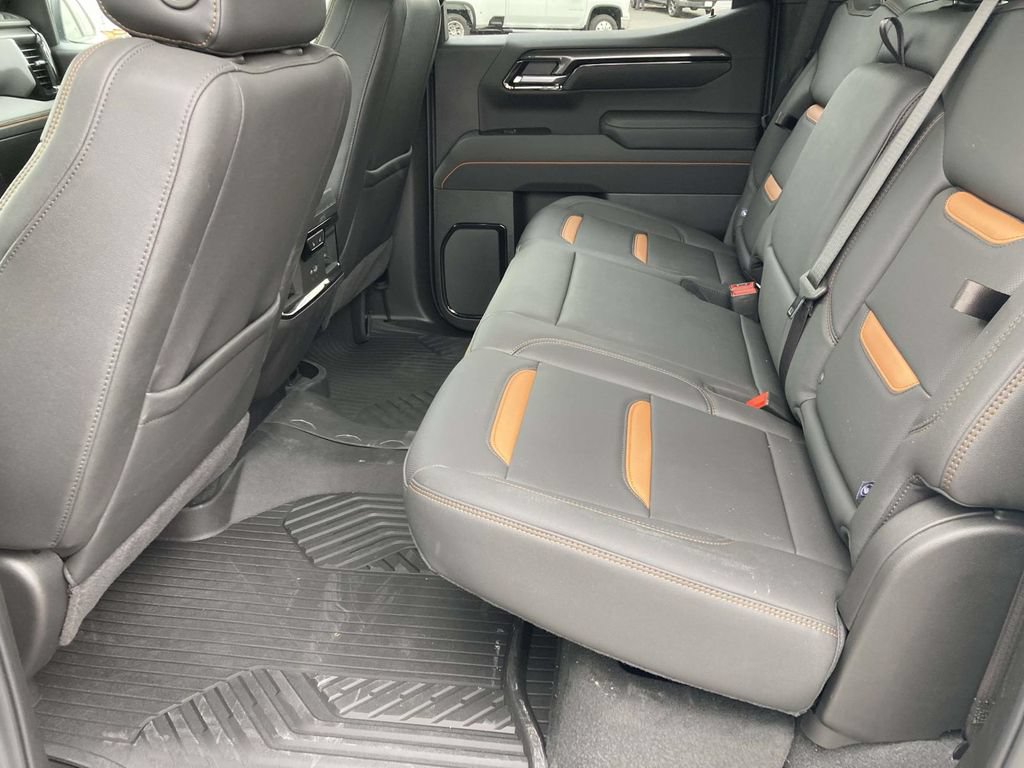 New 2026 GMC Sierra 1500 AT4 w/ AT4 Premium Package AWD/4WD image 12