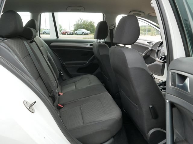 Used 2016 Volkswagen Golf S FWD image 19