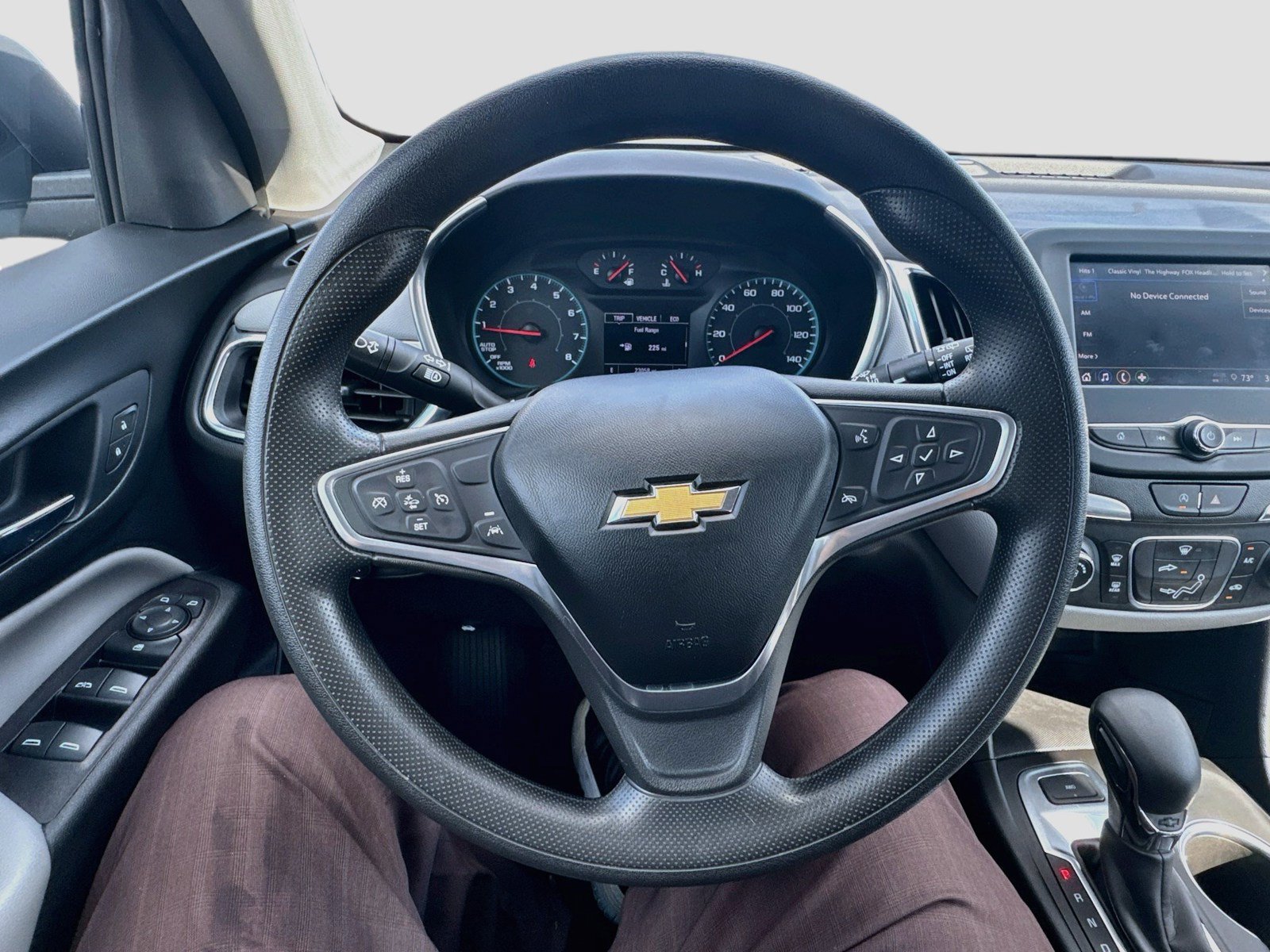 Used 2022 Chevrolet Equinox LS AWD/4WD image 11