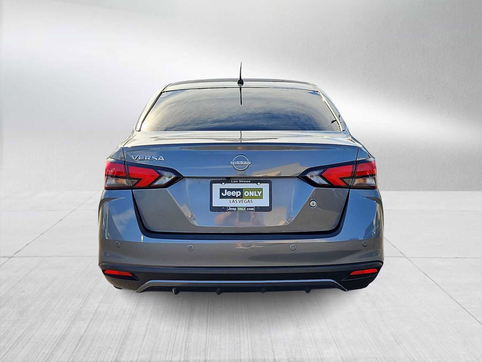 Used 2023 Nissan Versa S w/ S Plus Package image 7