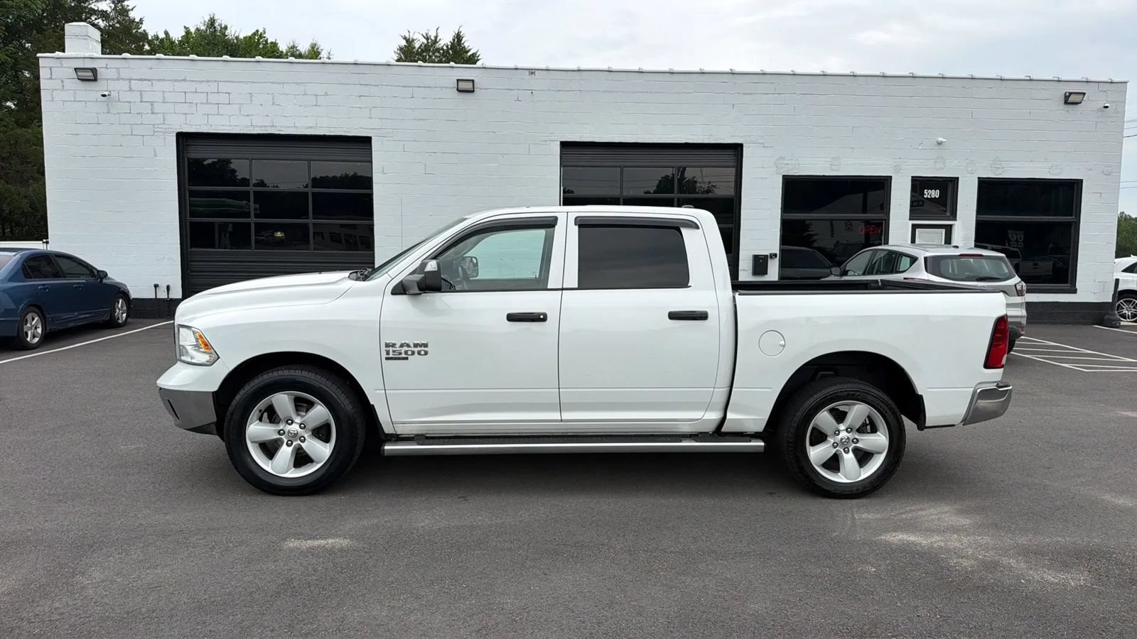 Used 2021 RAM 1500 Tradesman w/ Tradesman SXT Package AWD/4WD image 4