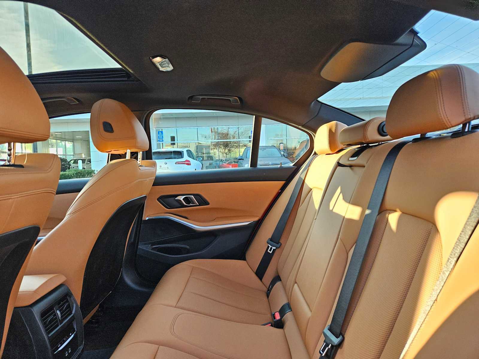 Used 2024 BMW 330i xDrive Sedan w/ Premium Package image 20