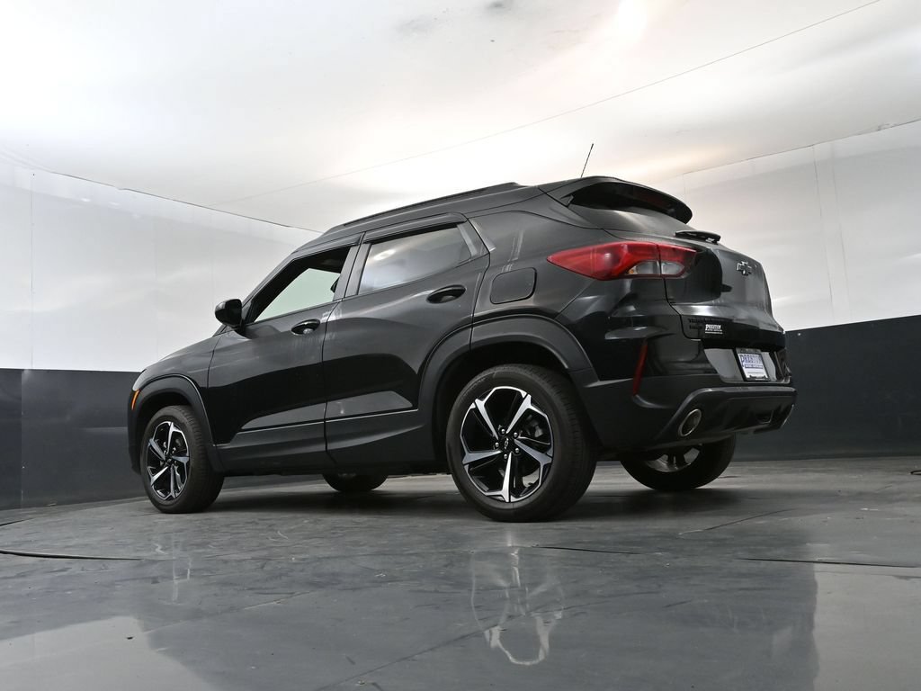 Used 2023 Chevrolet TrailBlazer RS w/ Sun and Liftgate Package AWD/4WD image 21
