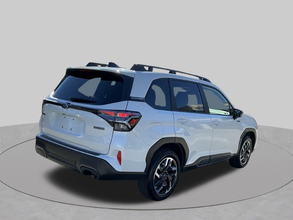Used 2025 Subaru Forester Limited w/ Popular Package AWD/4WD image 12