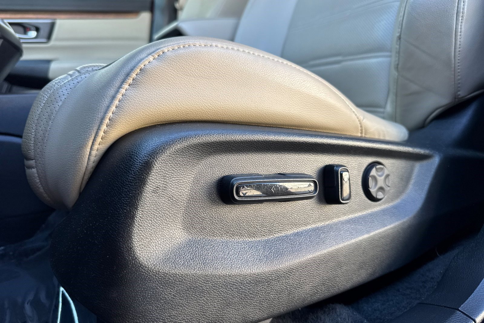 Certified 2018 Honda CR-V Touring image 14