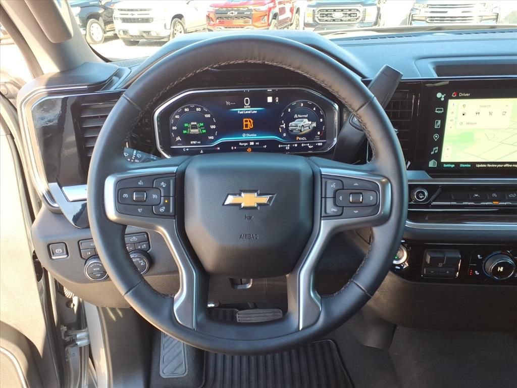 Used 2025 Chevrolet Silverado 1500 LT image 28