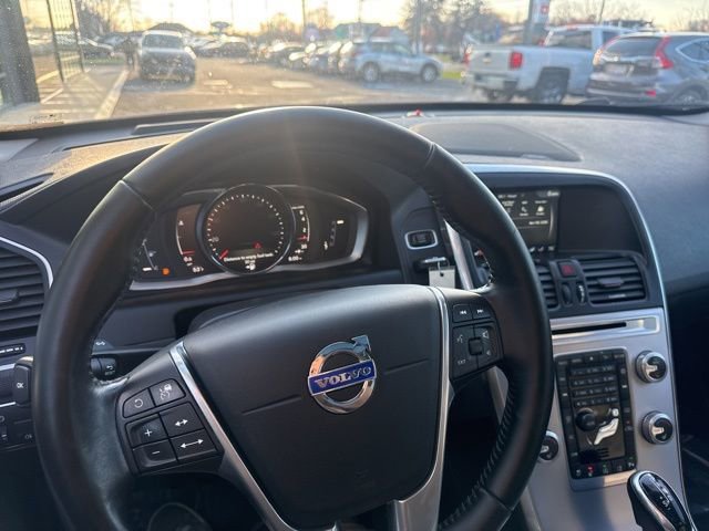 Used 2017 Volvo XC60 T6 Dynamic w/ Advanced Package AWD/4WD image 19