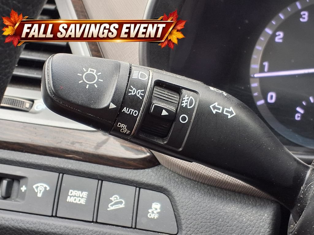Used 2018 Hyundai Santa Fe Sport w/ 2.4L Value Package 02 FWD image 17
