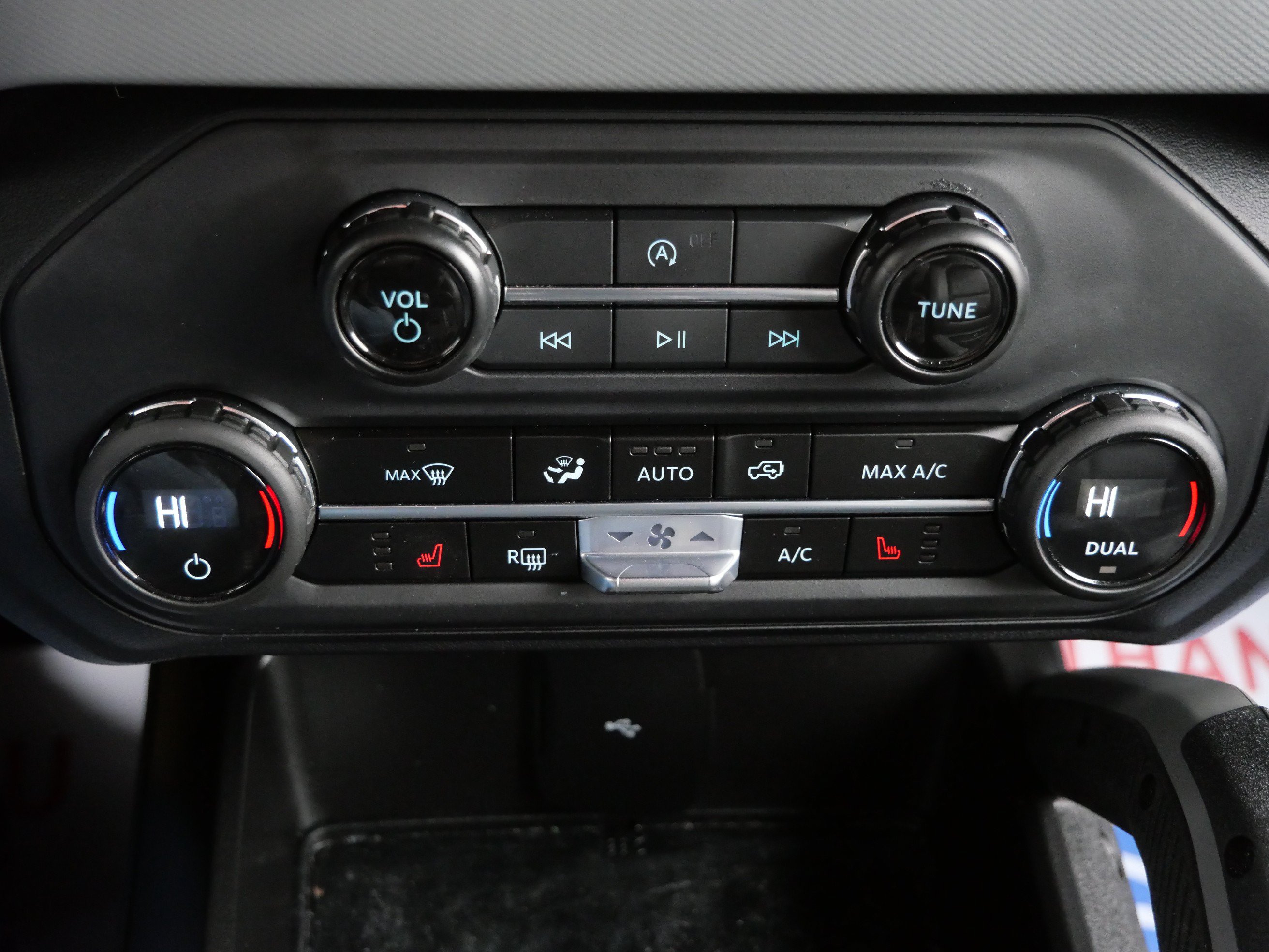 Used 2023 Ford Bronco Big Bend AWD/4WD image 14