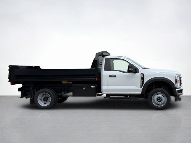 New 2025 Ford F550 4x4 Regular Cab Super Duty w/ XL Chrome Package image 2