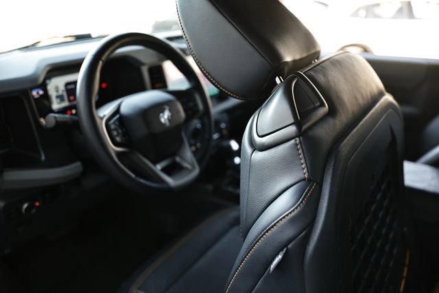 Used 2023 Ford Bronco Badlands image 28