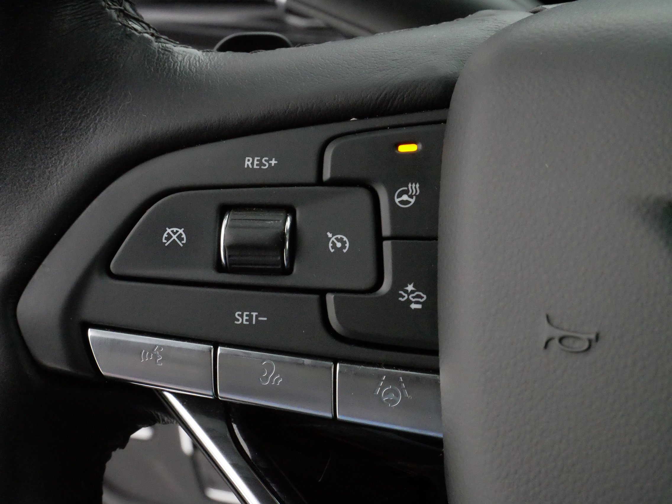 Used 2022 Cadillac Escalade ESV Sport w/ Touring Package image 25