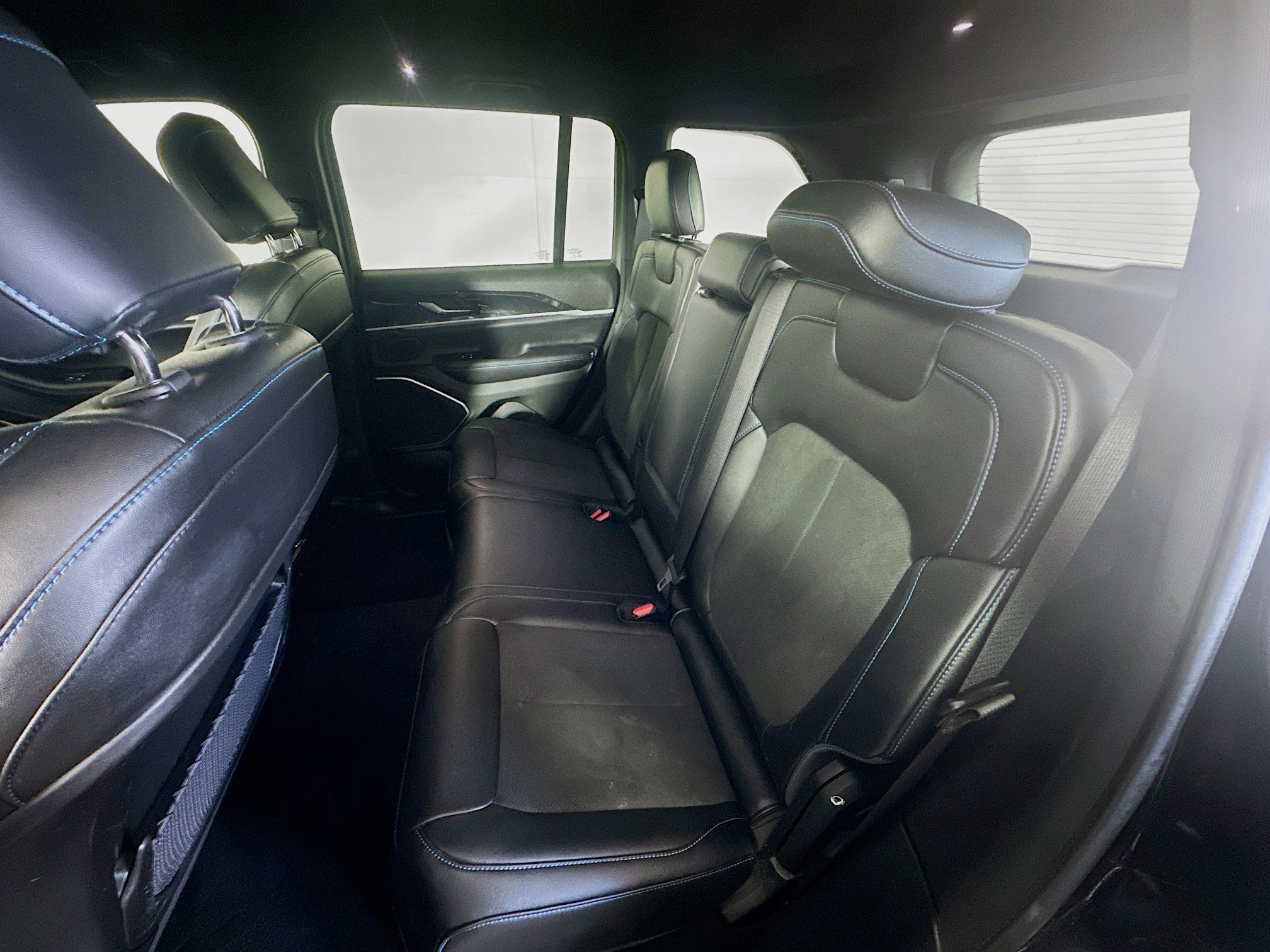 Used 2022 Jeep Grand Cherokee Trailhawk image 27