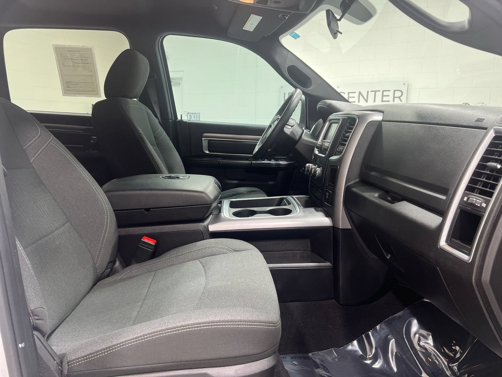 Used 2023 RAM 1500 Warlock AWD/4WD image 23