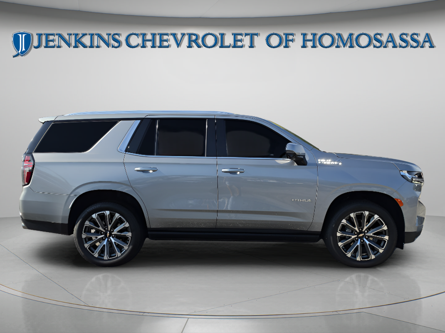 Used 2024 Chevrolet Tahoe High Country w/ LPO, Illumination Package AWD/4WD image 3