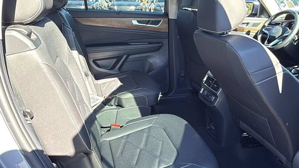 New 2026 Volkswagen Atlas SE FWD image 30