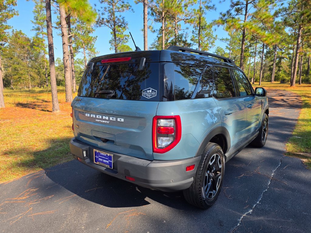Used 2022 Ford Bronco Sport Outer Banks w/ Tech Package AWD/4WD image 5