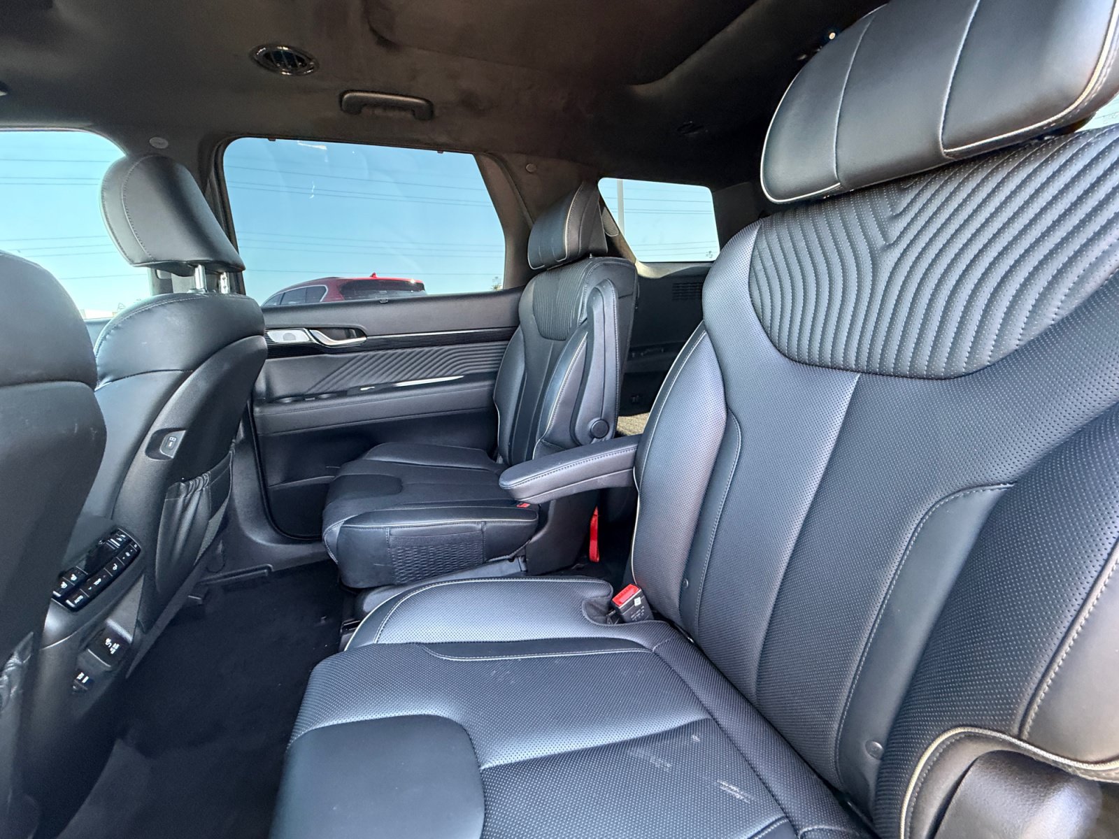 Used 2023 Hyundai Palisade Calligraphy AWD/4WD image 17