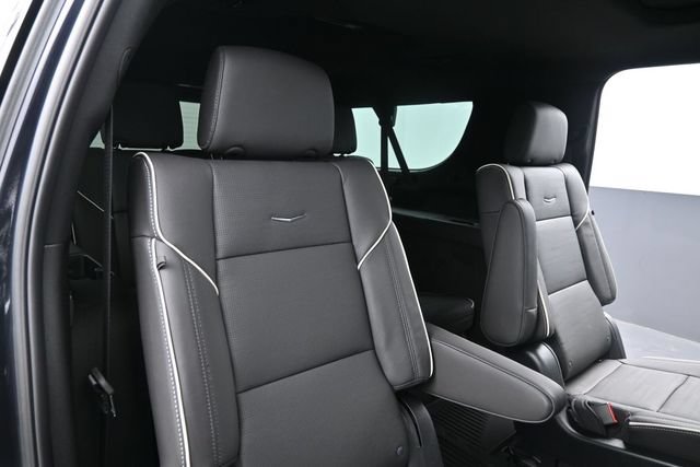 New 2026 Cadillac Escalade ESV Sport w/ LPO, ONYX Package AWD/4WD image 19