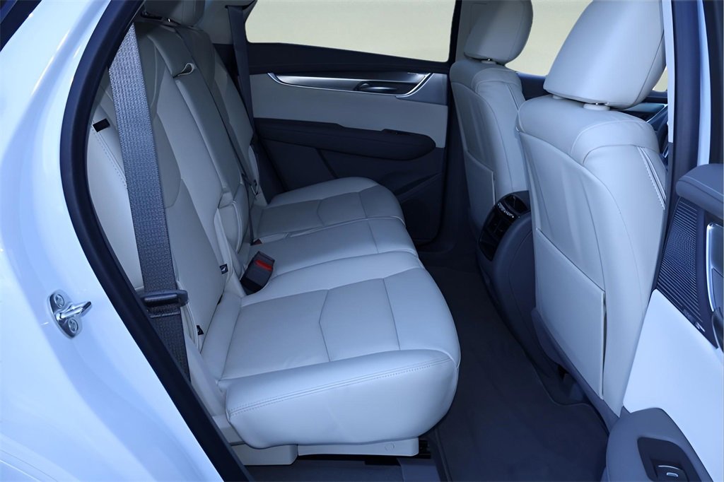 New 2026 Cadillac XT5 Premium Luxury image 17