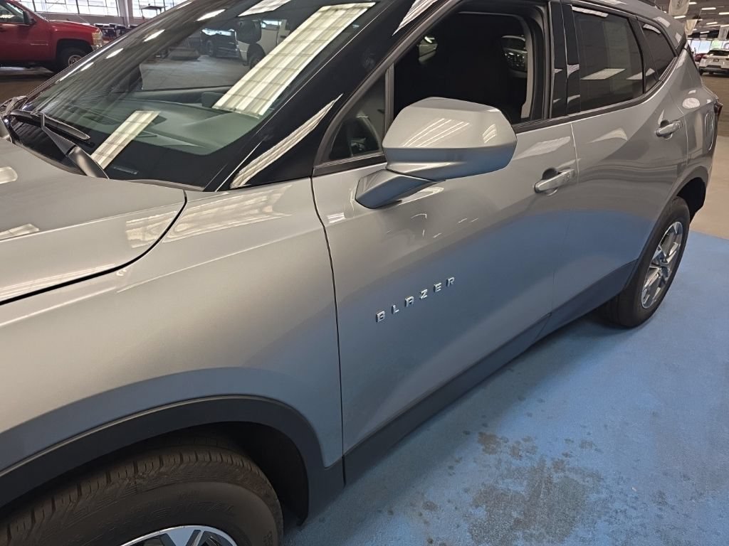 Certified 2024 Chevrolet Blazer LT w/ Convenience Package FWD image 14