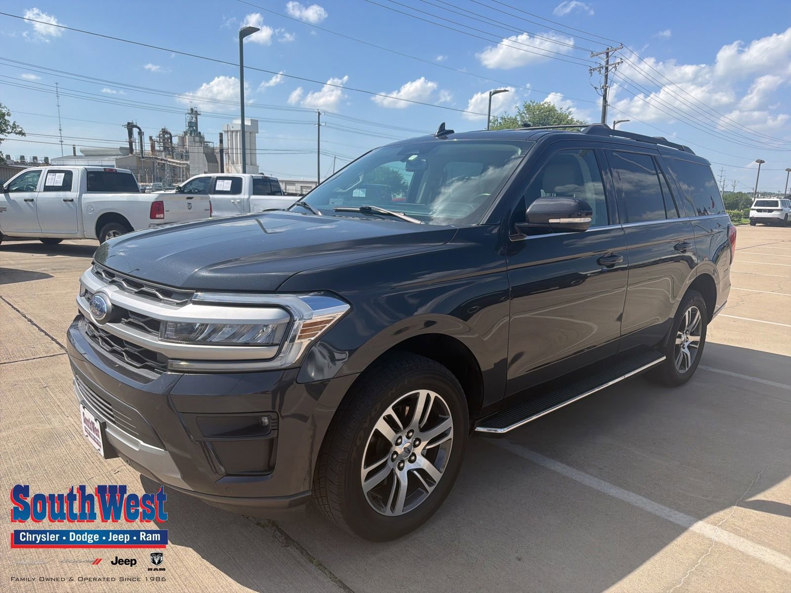 Used 2022 Ford Expedition XLT