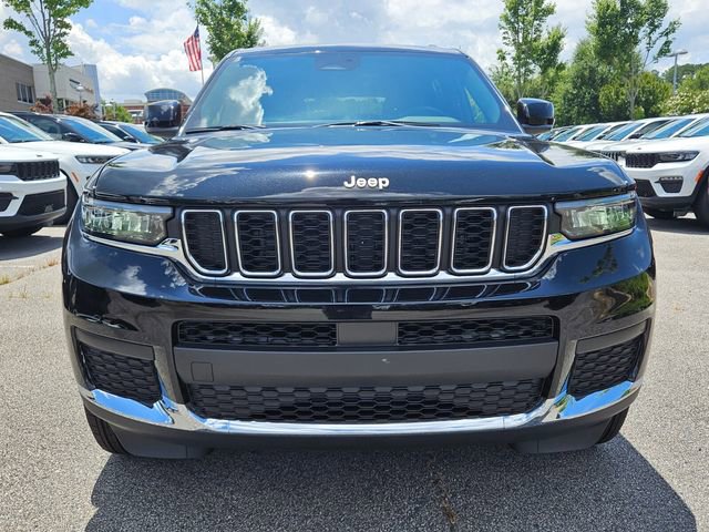 New 2025 Jeep Grand Cherokee L Laredo image 2