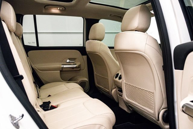 Used 2022 Mercedes-Benz GLB 250 4MATIC image 15