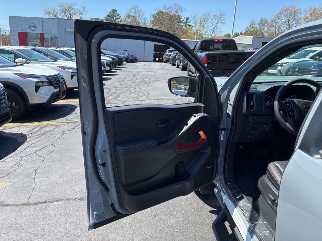 New 2026 Nissan Frontier PRO-4X w/ Pro Premium Package AWD/4WD image 15