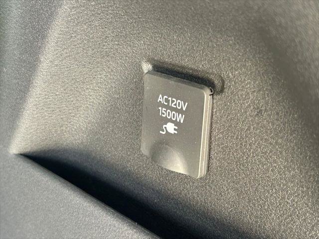 Certified 2025 Toyota Sienna XSE w/ XSE Premium Package AWD/4WD image 16