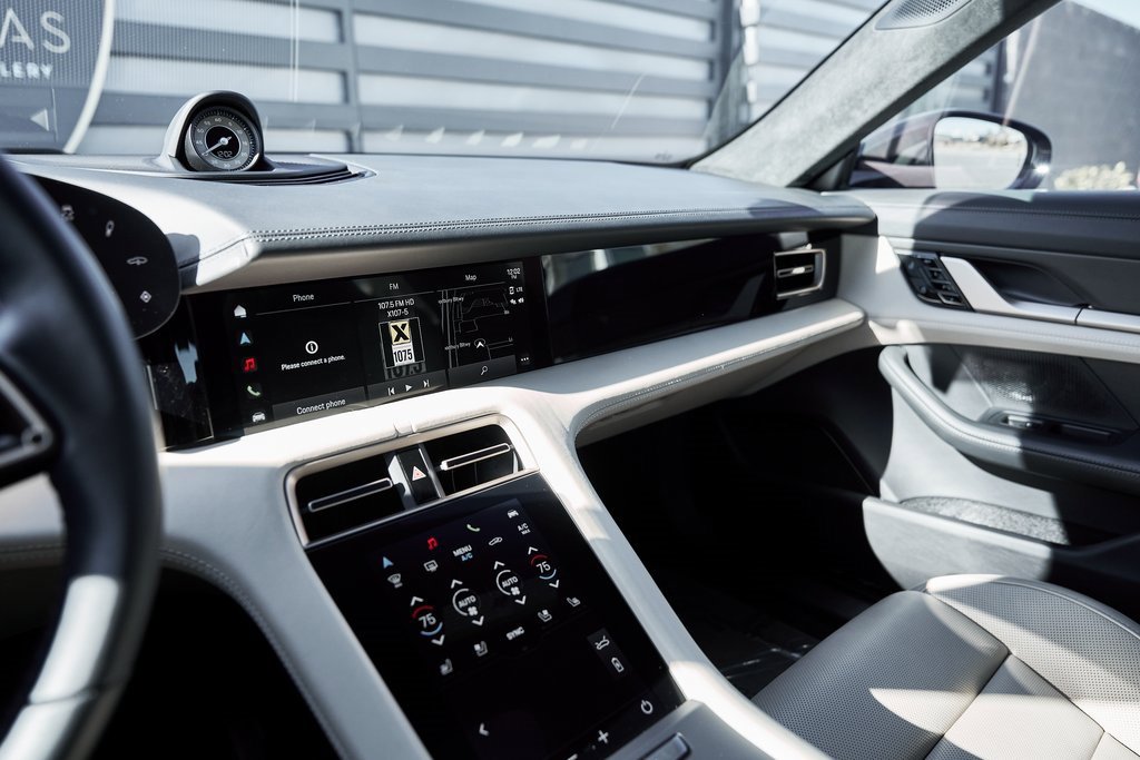 Used 2020 Porsche Taycan Turbo S image 64