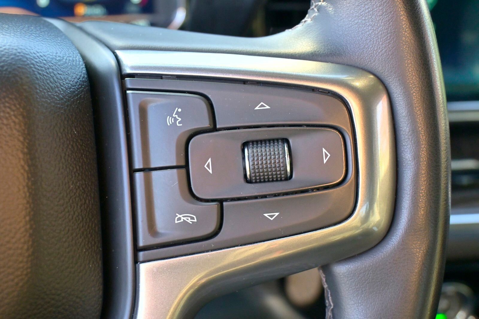 Used 2023 Chevrolet Silverado 1500 RST image 38