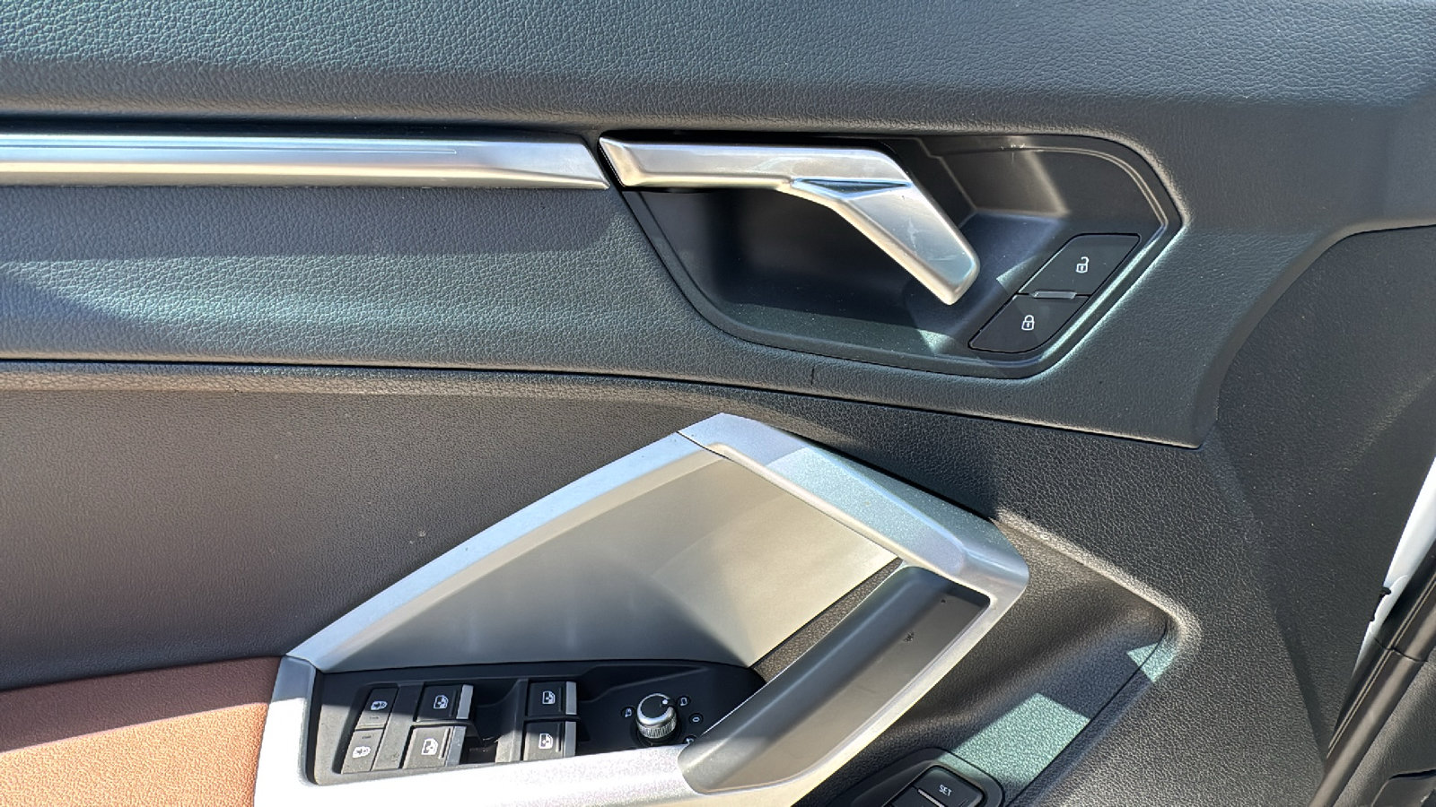 Used 2025 Audi Q3 2.0T Premium Plus w/ Premium Plus Package image 13