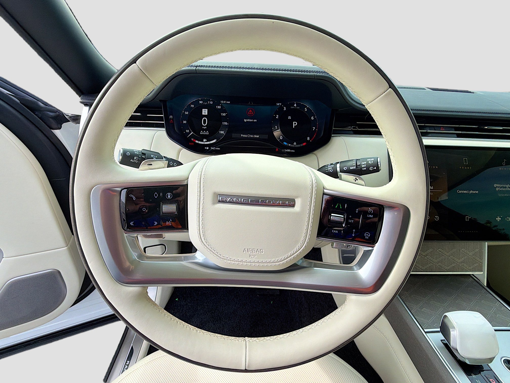 Used 2025 Land Rover Range Rover SV image 40