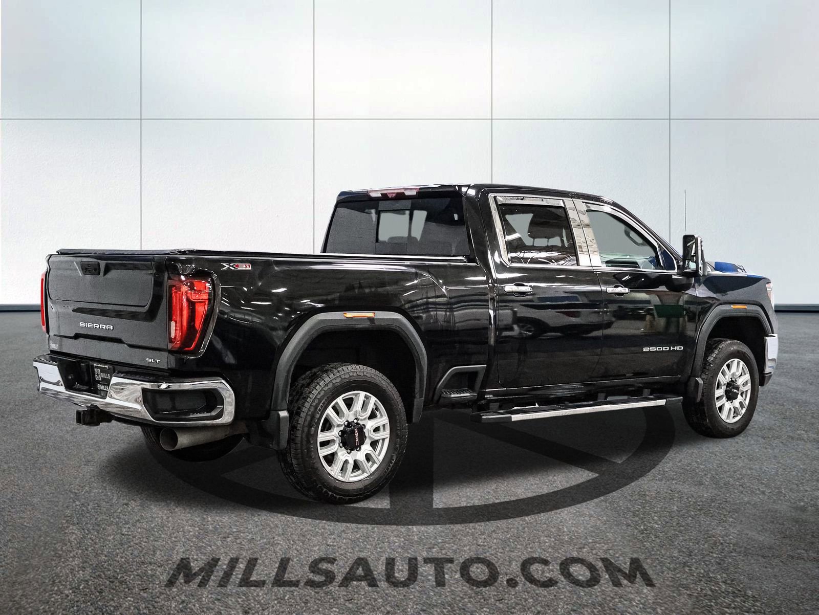 Used 2020 GMC Sierra 2500 SLT w/ SLT Premium Plus Package image 9