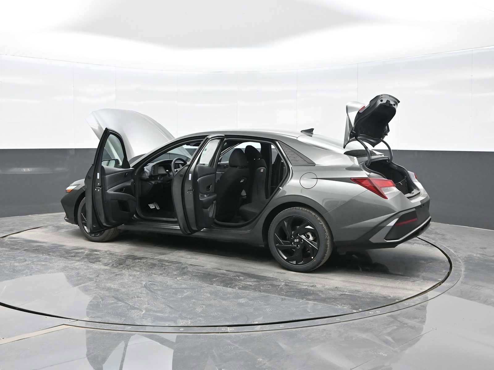 New 2026 Hyundai Elantra Sport w/ Cargo Package image 31